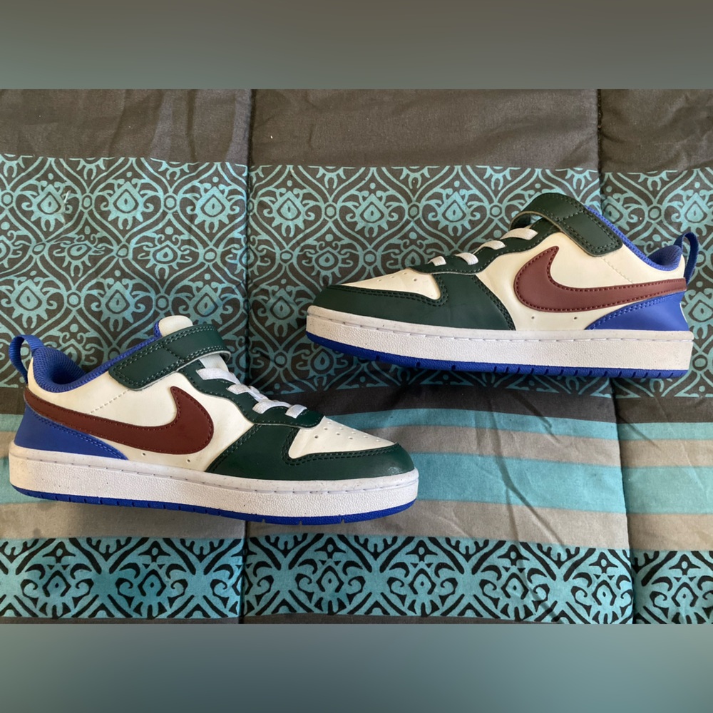 Nike Kids' COURT BOROUGH Sneakers